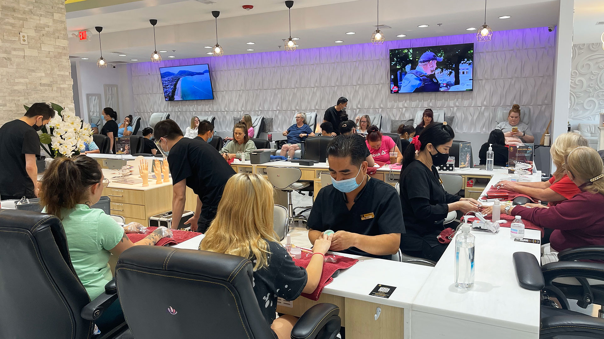 ROYALE' NAILS SPA - JOHNS CREEK