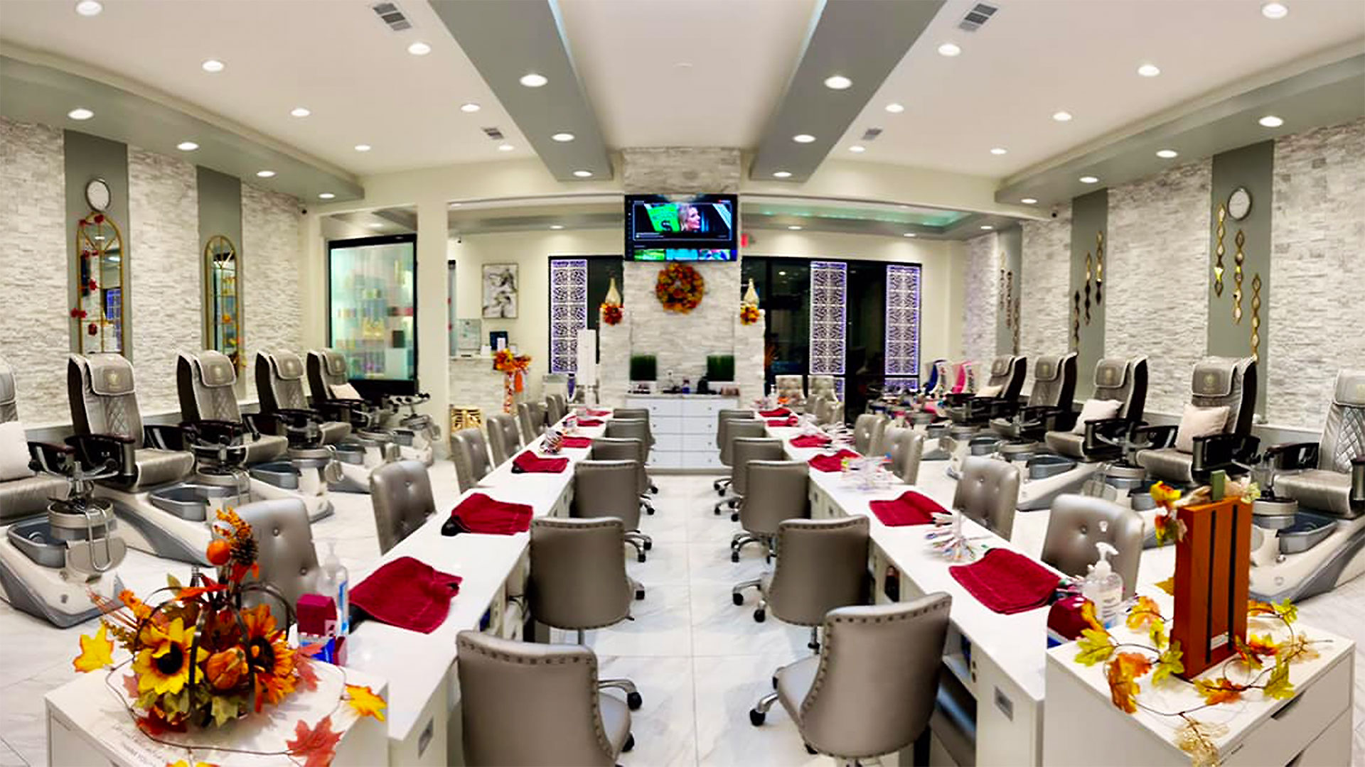 ROYALE' NAILS SPA - JOHNS CREEK