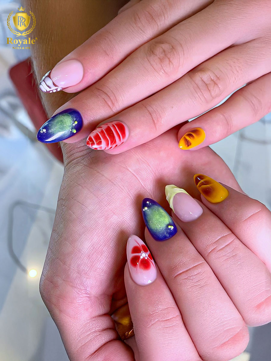 ROYALE' NAILS SPA - JOHNS CREEK